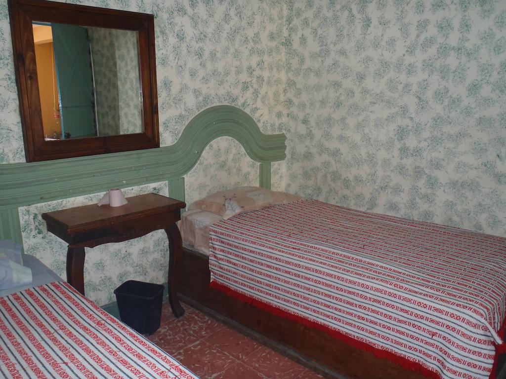 Hotel Casa De Huespedes Hidalgo Tehuacán Zimmer foto