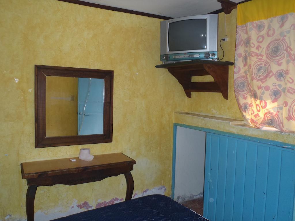 Hotel Casa De Huespedes Hidalgo Tehuacán Zimmer foto